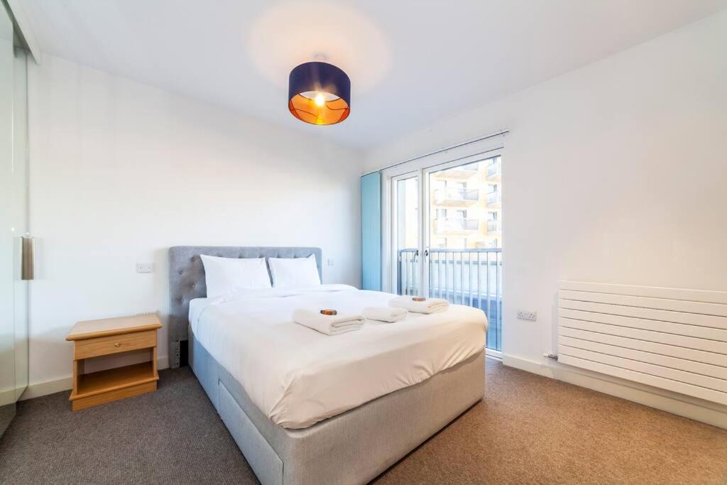 Appartement Stunning New 3 Bdr Duplex Wbalcony, East Londres Extérieur photo
