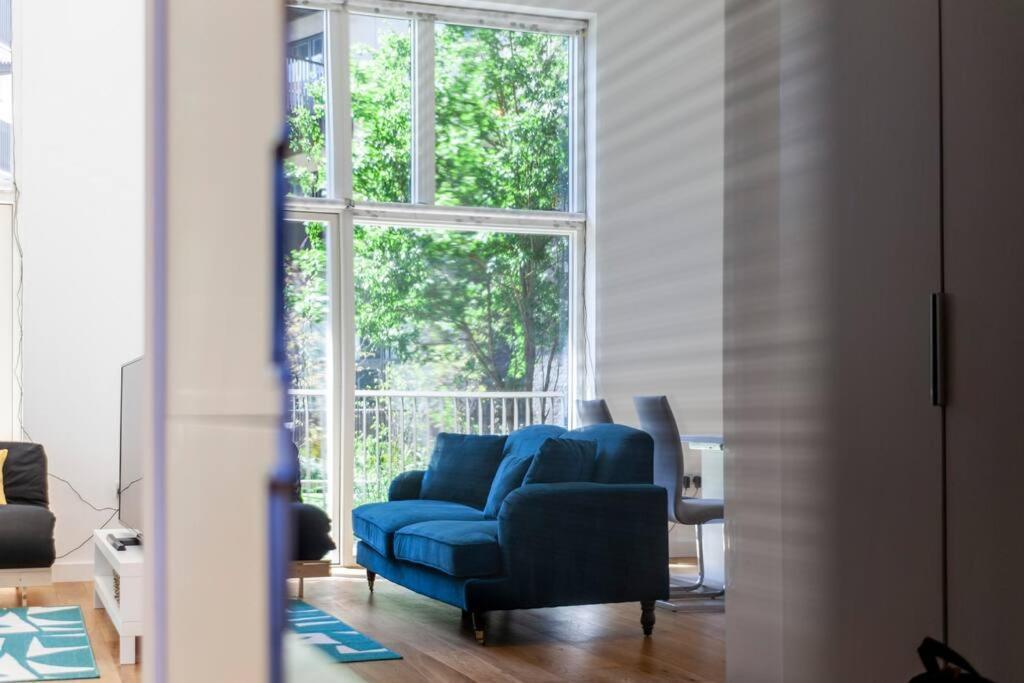 Appartement Stunning New 3 Bdr Duplex Wbalcony, East Londres Extérieur photo